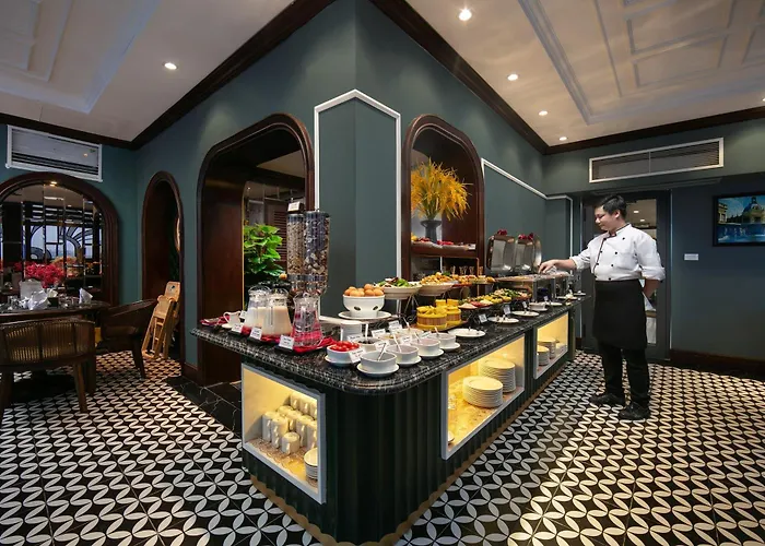 Salute Premium Hotel & Spa Hanoi
